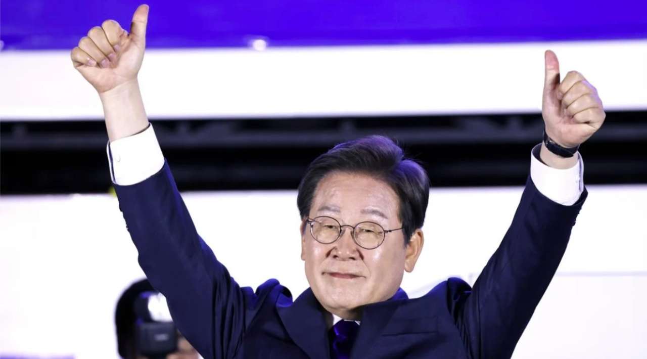 Asume el liberal Lee Jae-myung presidencia de Corea del Norte