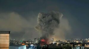 Israel ataca suburbios de Beirut tras emitir órdenes de evacuación