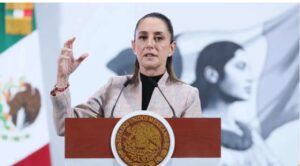 Sheinbaum ve “contradictorias” las sanciones del INE a candidaturas judiciales por uso de “acordeones”