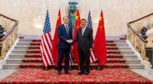 EU y China reanudan conversaciones en Estocolmo para aliviar hostilidades arancelarias