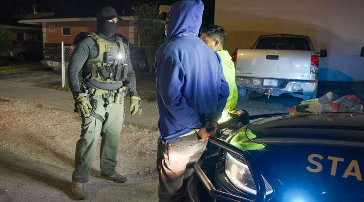 Sheinbaum exige deportación inmediata de 14 mexicanos detenidos en Centros Migratorios de EEUU