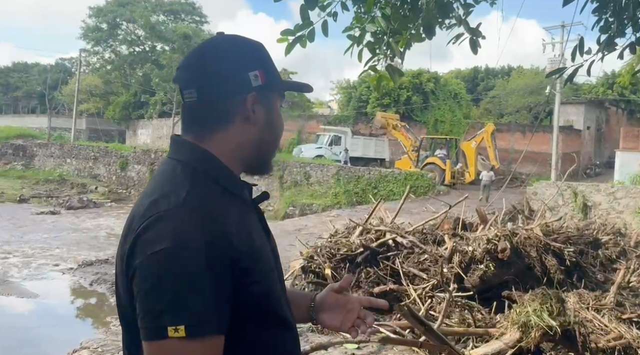 Alertan por riesgo de inundaciones en Mazatepec por taponamientos en el río Tembembe