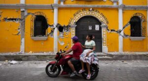 Sube a siete la cifra de muertos por recientes sismos en Guatemala