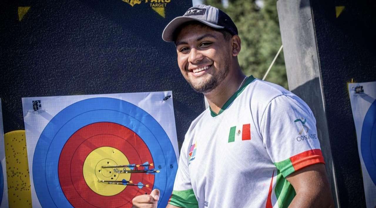 Máximo Méndez Ortiz: Un Arquero Mexicano en la Élite Internacional