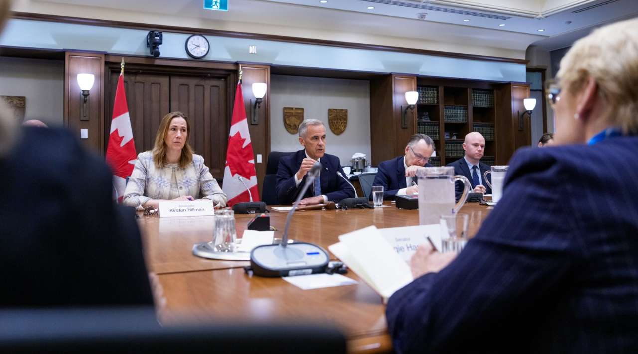 Primer ministro de Canadá busca frenar aranceles del 35 % en reunión con senadores de EEUU