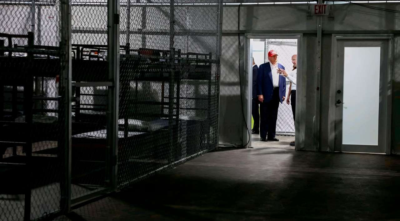 Trump inaugura centro de detención para migrantes