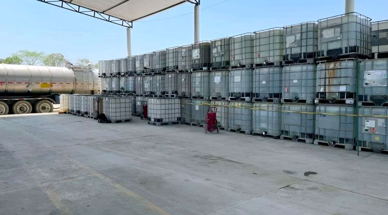 Aseguran 880 mil litros de huachicol en Tabasco