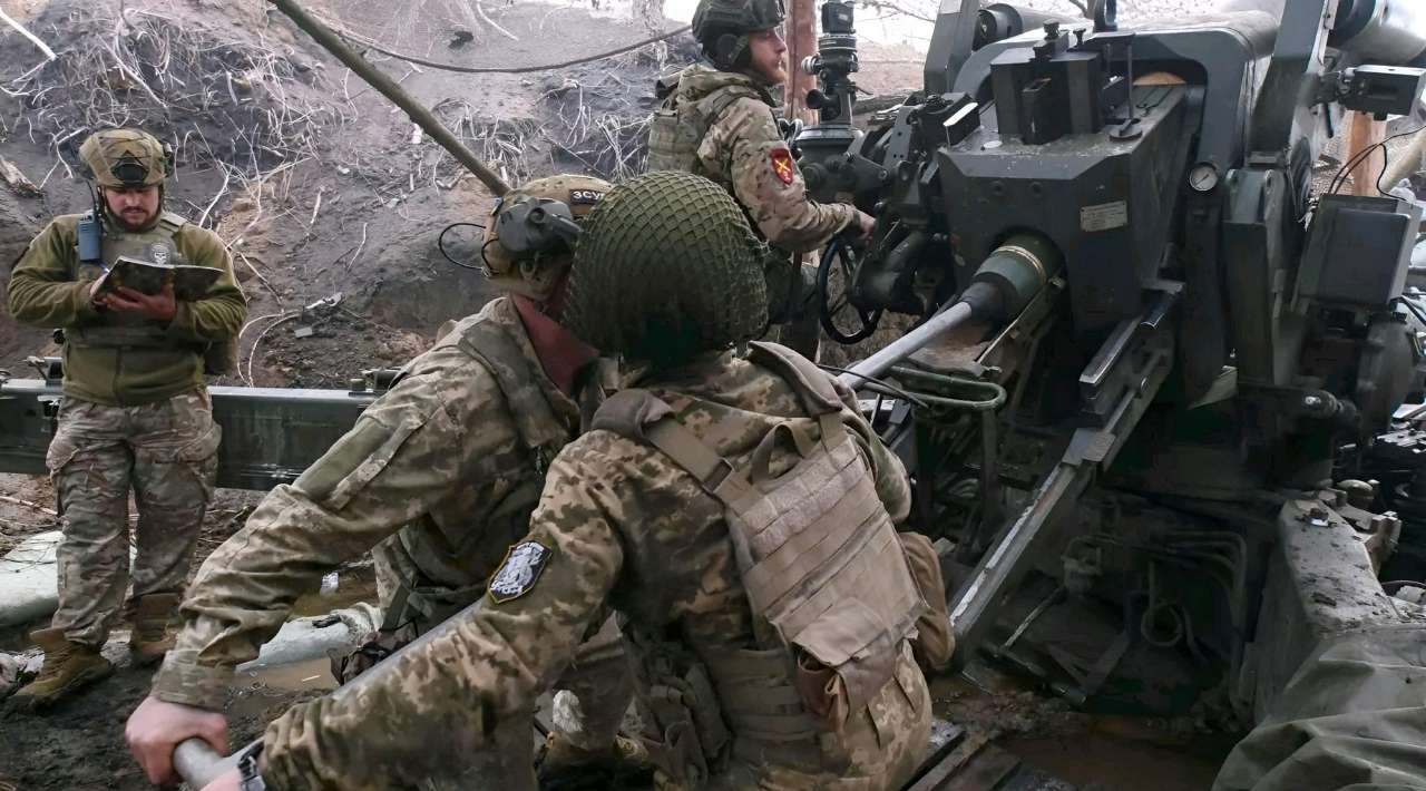 EEUU suspende parte del envío de armas a Ucrania tras revisión de gasto militar