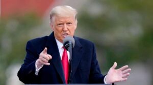 Trump impone aranceles del 30% a México