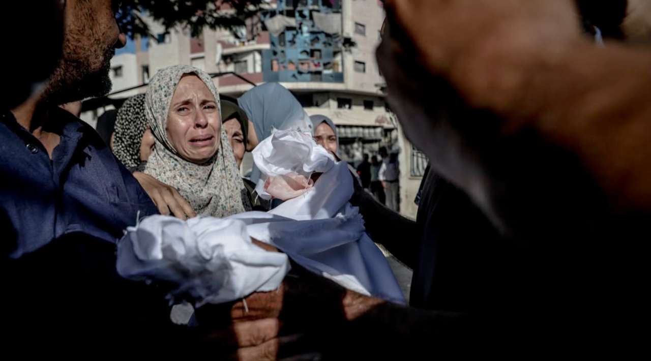 Mueren 93 palestinos en Gaza tras intensos bombardeos israelíes