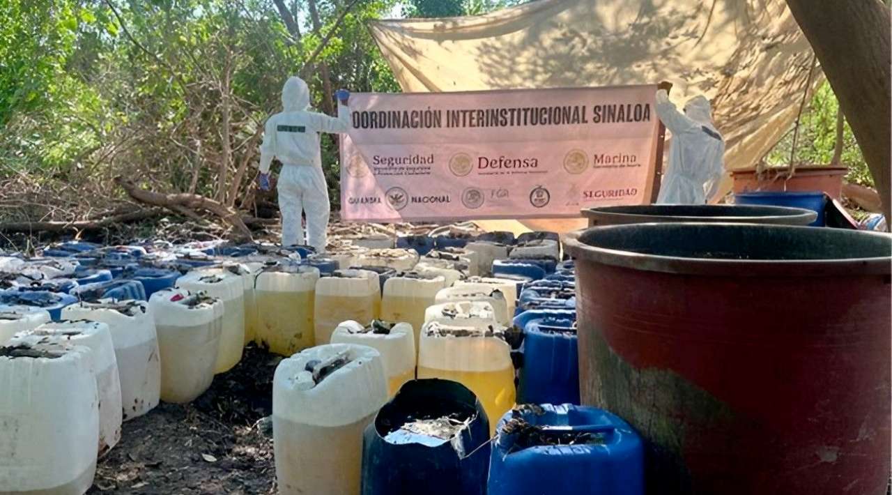 Desmantelan seis narcolaboratorios en Sinaloa; aseguran más de 4 toneladas de metanfetamina