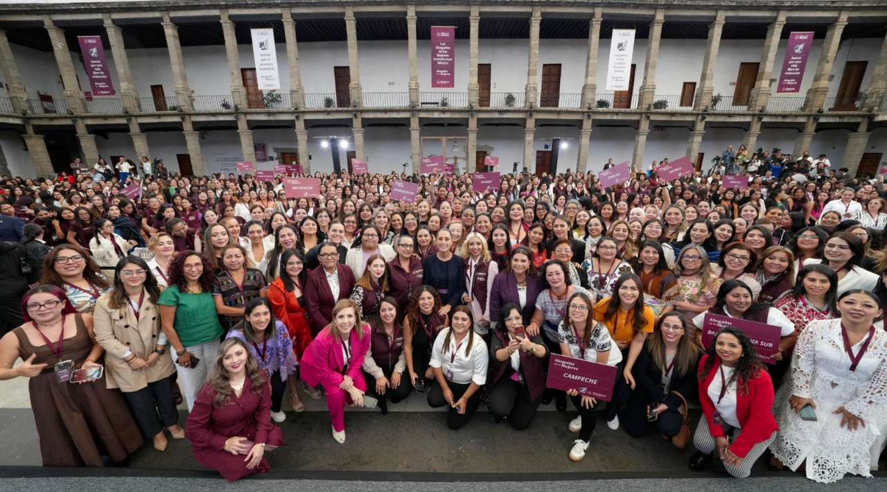 Sheinbaum lanza programa nacional “Abogadas de las Mujeres” para garantizar defensa jurídica con perspectiva de género