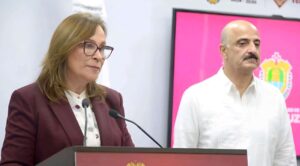 Maestra jubilada murió de un infarto tras ser violentada, confirma Rocío Nahle