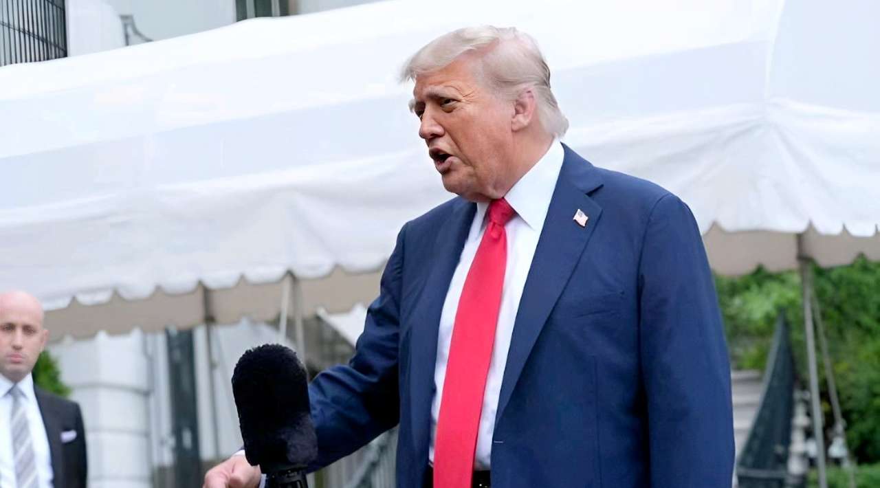 Trump extiende al 1 de agosto plazo para aplicación de aranceles globales