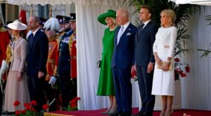 Carlos III recibe a Macron en visita histórica a Reino Unido: cooperación y migración, en la agenda