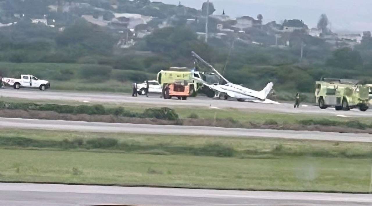 Aterrizaje de emergencia en Querétaro obliga a suspender operaciones aéreas