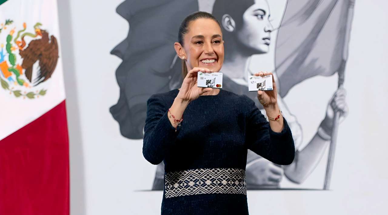 Gobierno impulsa tarjetas Finabien para transparentar el envío de remesas