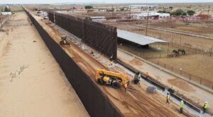 Sheinbaum rechaza construcción del muro fronterizo