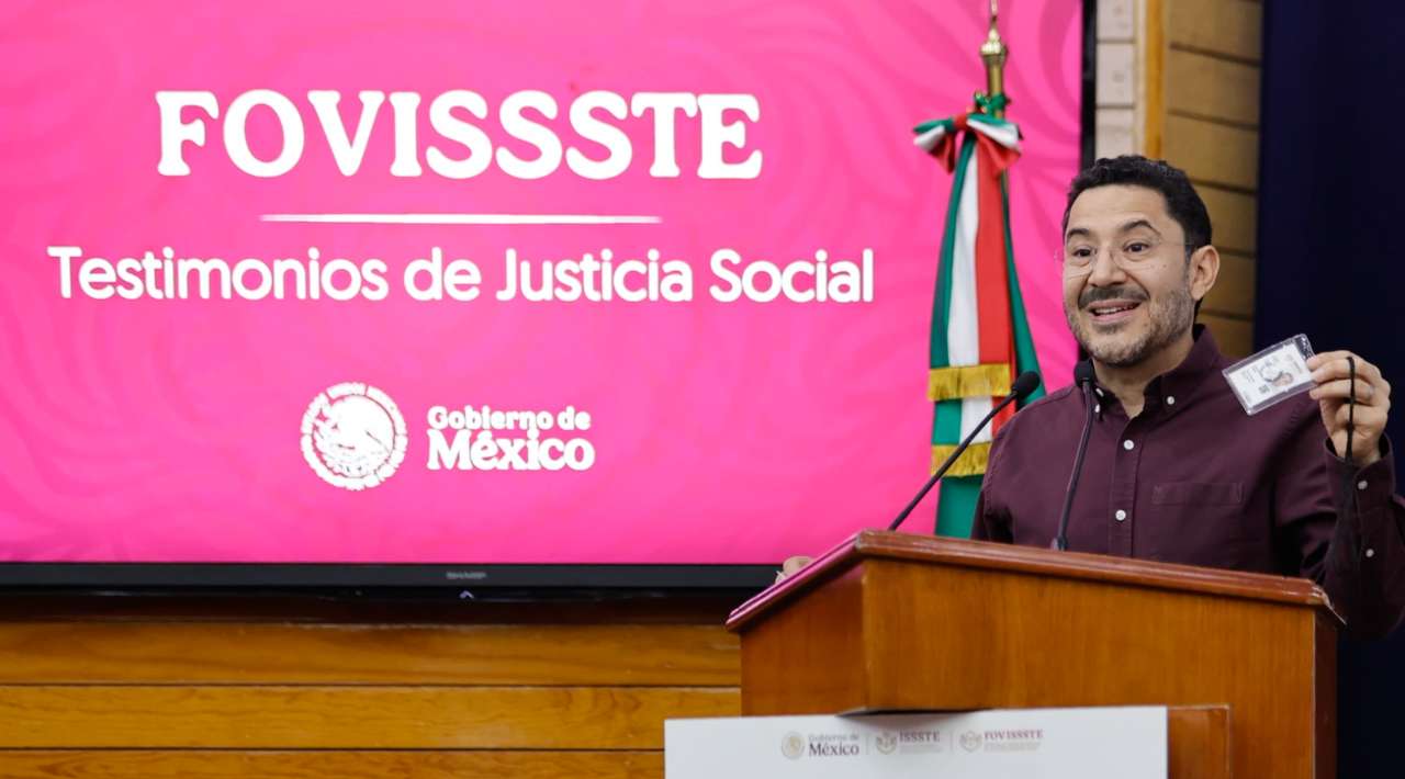 Entrega Martí Batres 300 constancias de condonación dedeudas a créditos de vivienda, en Morelos