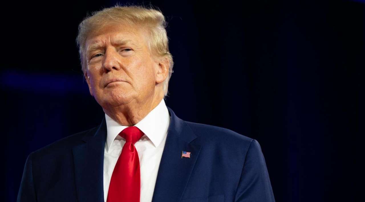 Trump anuncia arancel del 50% al cobre y amenaza con impuesto del 200% a farmacéuticas extranjeras