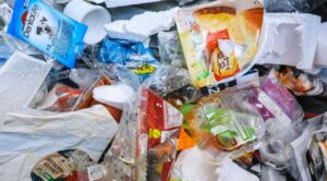 Fracasan negociaciones para un tratado global contra la contaminación por plásticos