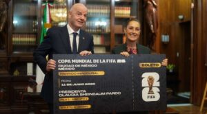 Sheinbaum se Reúne con Infantino y Destaca la Emoción por la Copa del Mundo 2026