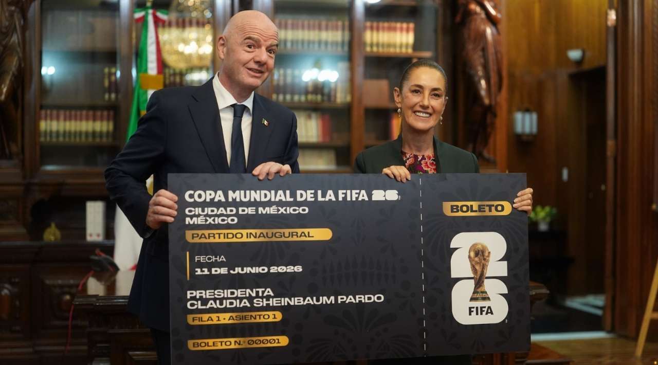 Sheinbaum se Reúne con Infantino y Destaca la Emoción por la Copa del Mundo 2026