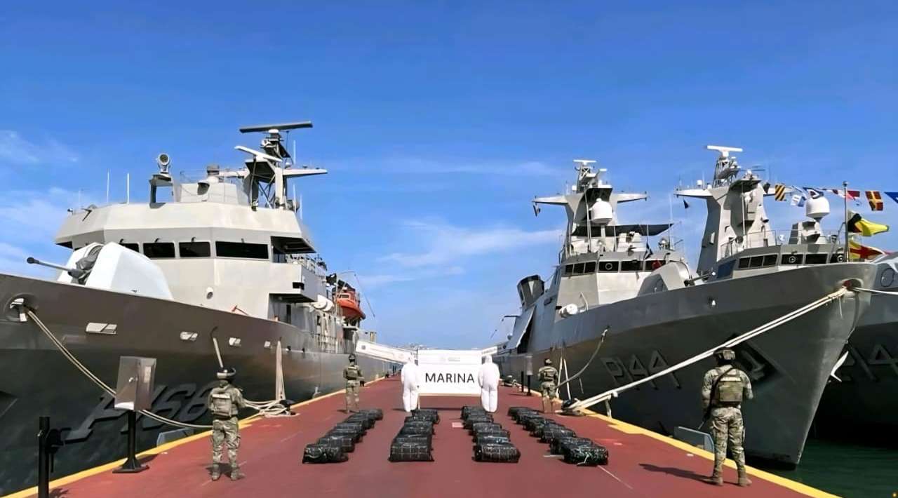 Semar asegura 900 kilos de cocaína en costas de Guerrero