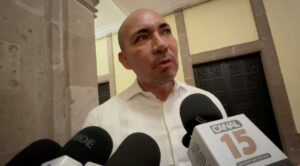 En septiembre, propuesta para unificar Administración y Hacienda