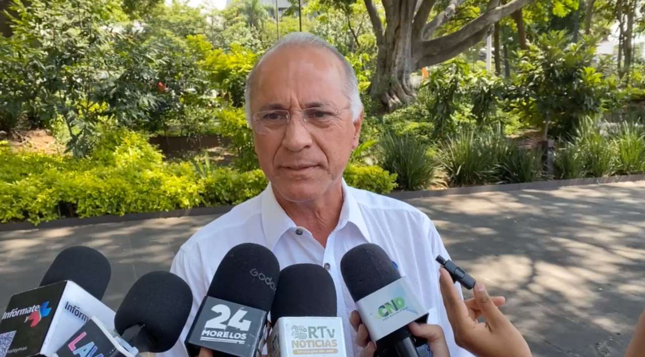 Colocan estatua de Emiliano Zapata en el Zócalo de Cuernavaca
