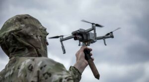 Drones con explosivos, la nueva amenaza de grupos ilegales en Colombia