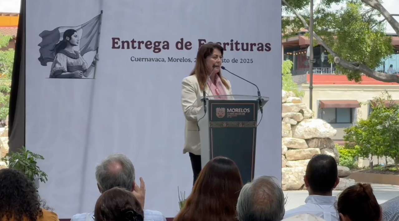 Entregan SEDATU y Gobierno de Morelos 488 escrituras a familias de 19 municipios