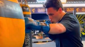 Reaparece Julio César Chávez Jr. tras obtener libertad bajo fianza