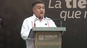 Detienen a ex policía por extorsión y aseguran predio con 16 autos robados en Cuautla