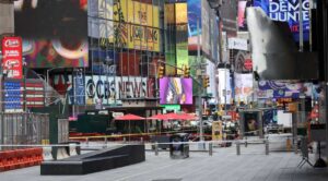 Policía de Nueva York desalojó la zona de Times Square por una amenaza de bomba