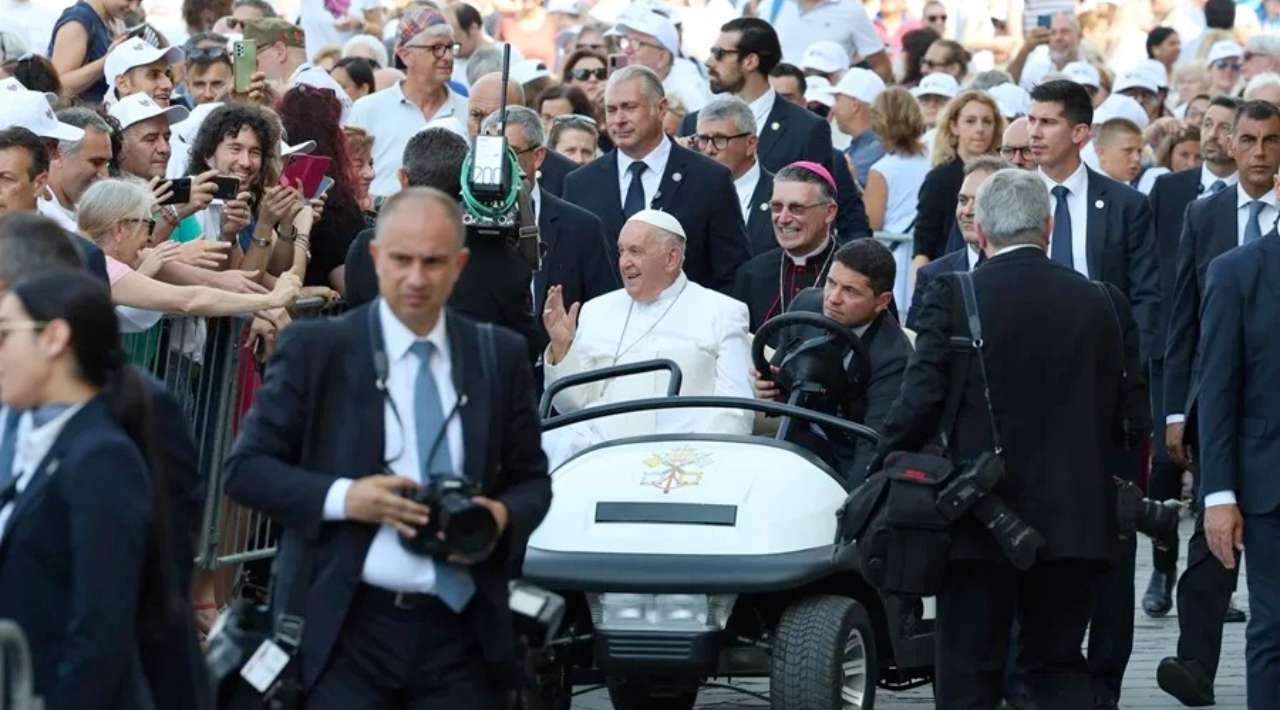 Diario italiano revela plan del Estado Islámico para atentar contra el papa Francisco en 2024