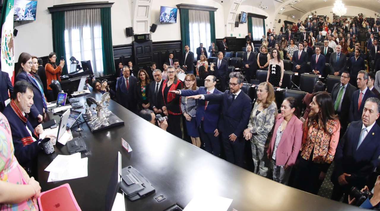 Ratifican a Genaro Lozano como embajador de México en Italia