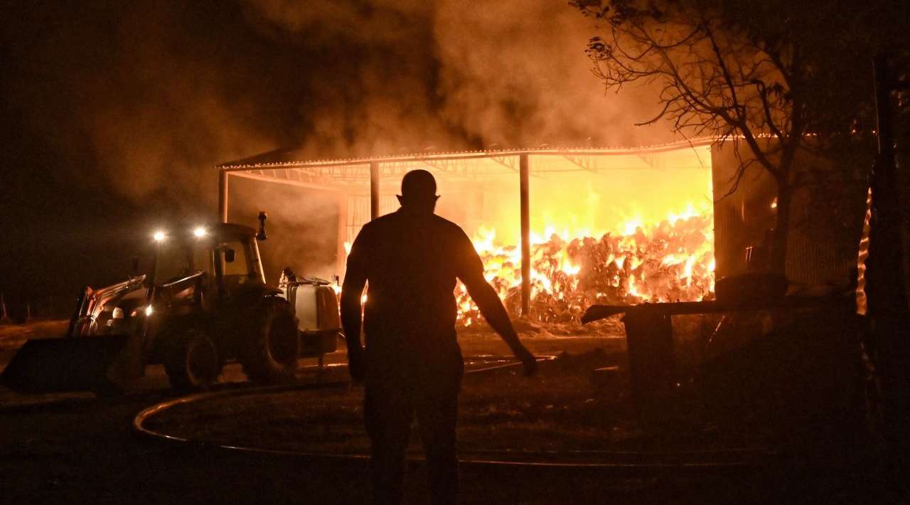 Grecia solicita ayuda europea para combatir múltiples incendios forestales