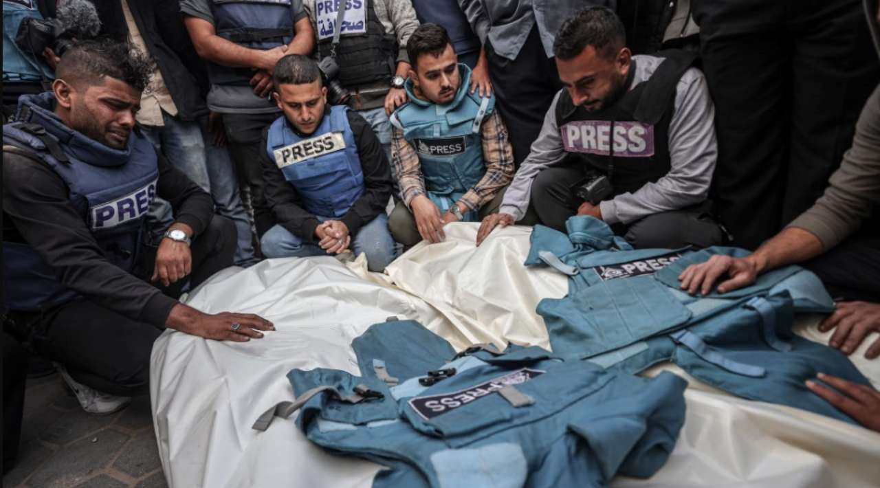 ONU alerta que al menos 242 periodistas han sido asesinados en Gaza en menos de dos años