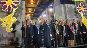 Ministros de la Corte realizan apertura de la puerta principal de la SCJN y sesión solemne