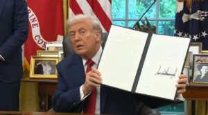 Trump firma orden ejecutiva para crear TikTok Global en EE.UU.