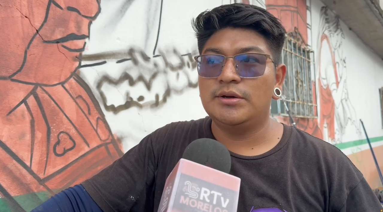 Pintan murales en Coatetelco para preservar tradiciones en honor a San Miguel Arcángel