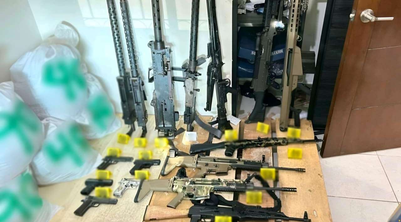 Aseguran arsenal y sustancias químicas en Culiacán, Sinaloa