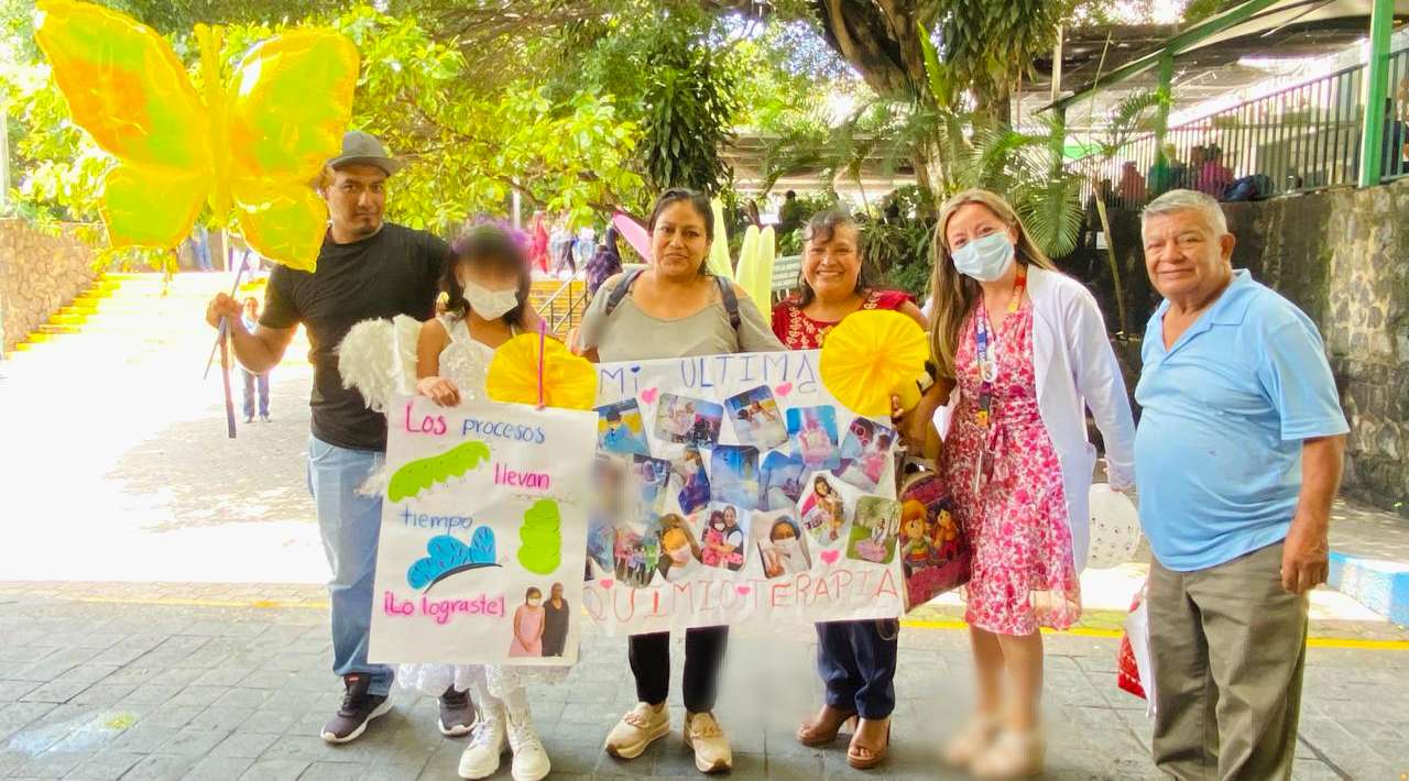 Vence Denisse de 11 años al cáncer en IMSS Morelos 