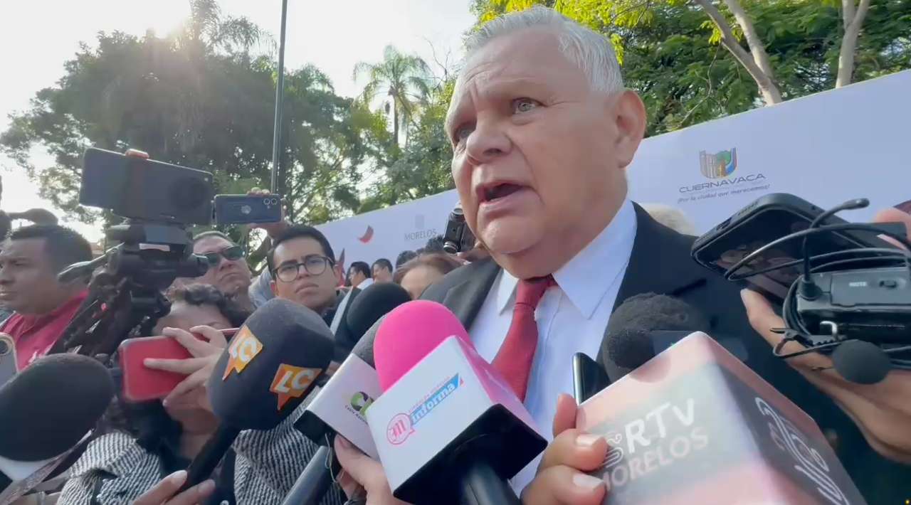 Encabeza Héctor Javier García Chávez honores a la bandera por el 215 aniversario de la Independencia de México