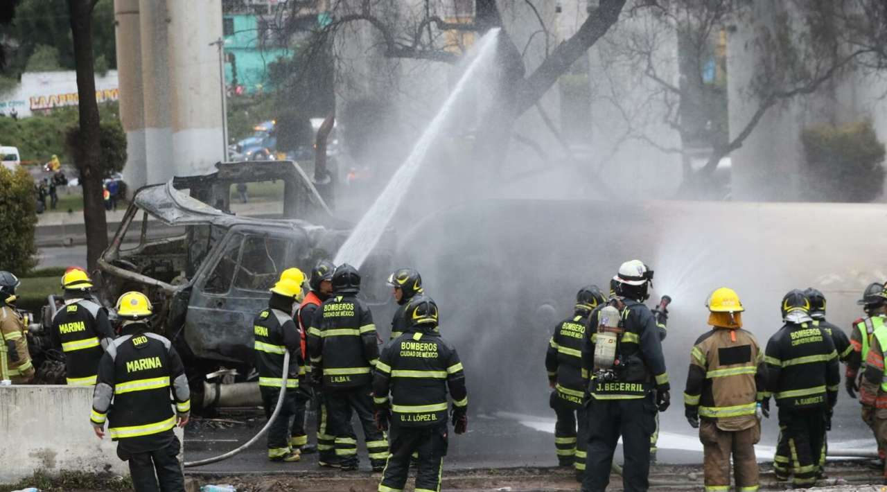 Se eleva a 20 los muertos por la explosión de la pipa de gas en Iztapalapa