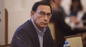 Tribunal peruano ordena la liberación del expresidente Martín Vizcarra en juicio por sobornos