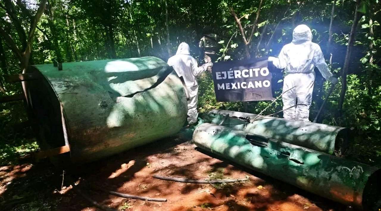 Destruyen narcolaboratorio y 18 áreas de concentración en Sinaloa