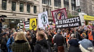 Miles protestan en Londres por visita de Donald Trump