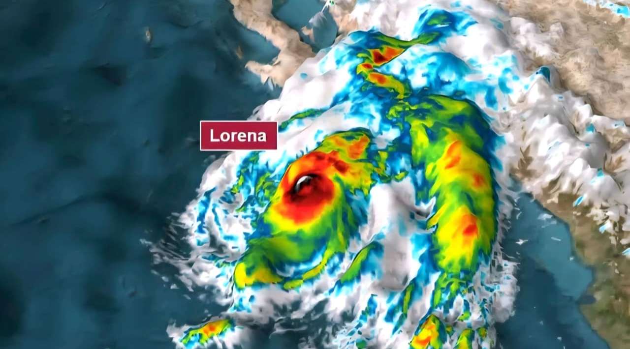 Huracán “Lorena” se degrada a tormenta tropical frente a Baja California Sur